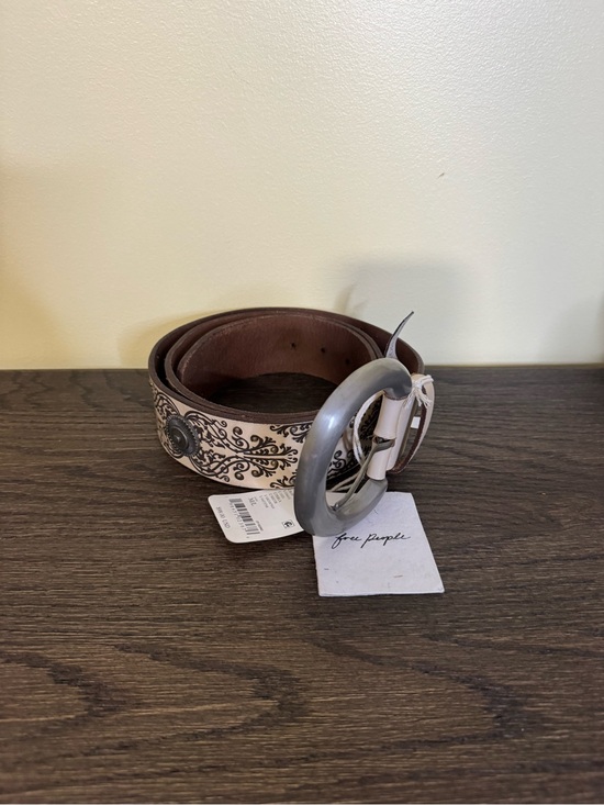 NWT Free People Branded Belt Size Medium/Large main image 5
